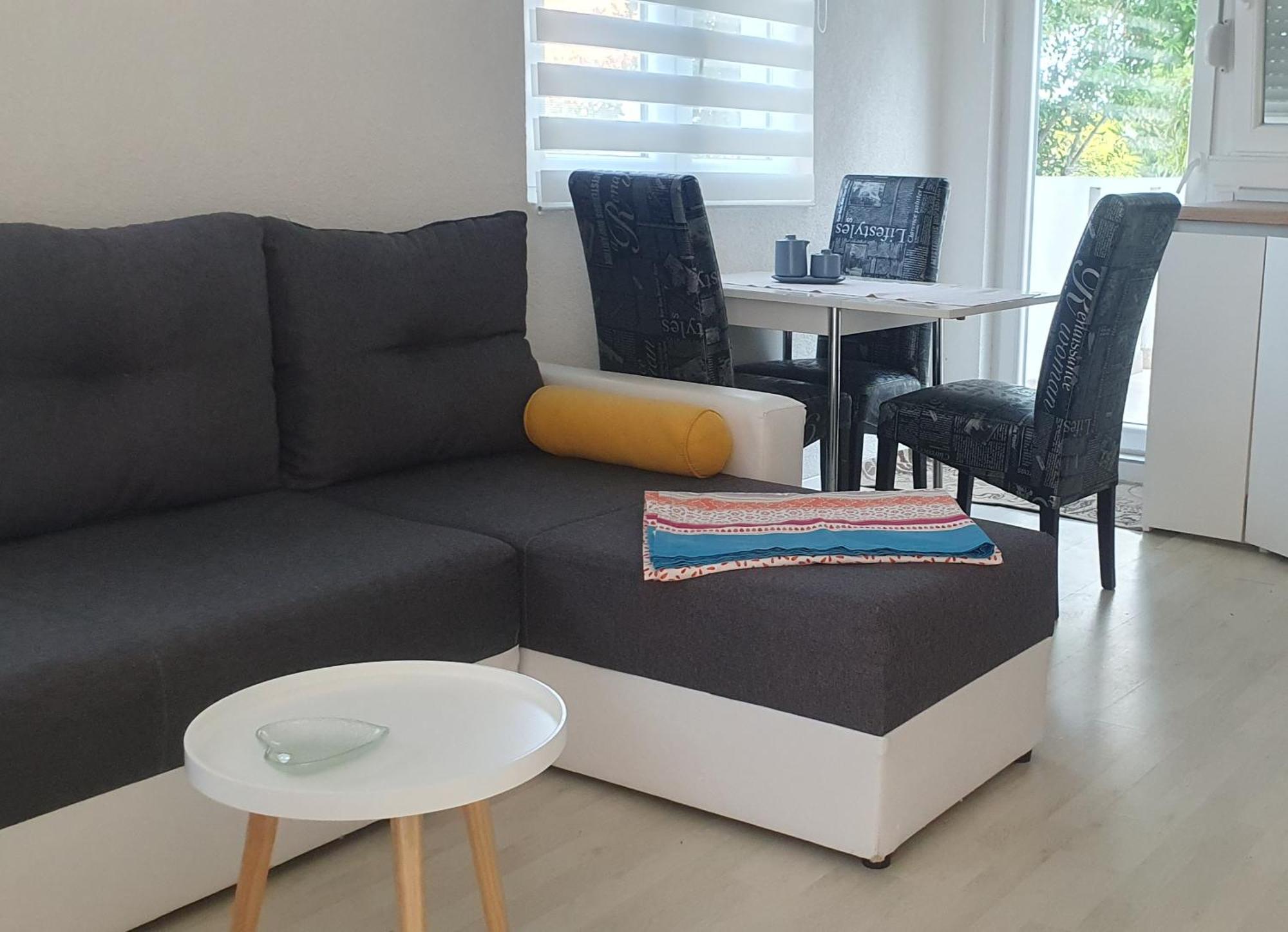 Apartmani Sara Marija Karlobag Pokój zdjęcie
